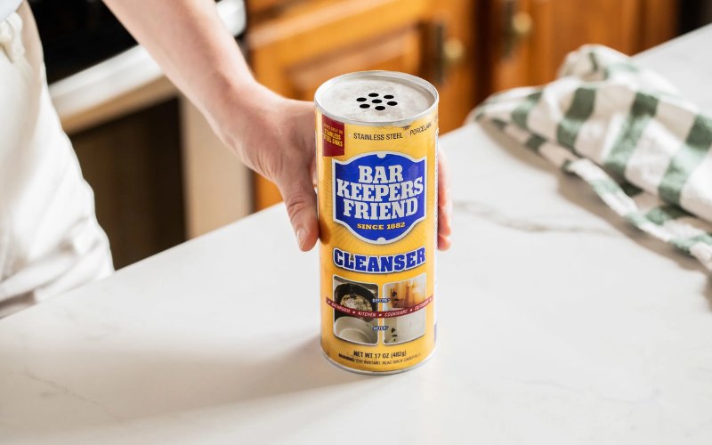 Bar Keepers Friend - Tẩy bồn cầu bị ố vàng lâu ngày hiệu quả